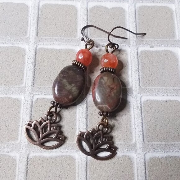 🍂🍁🍃 3/$25!!! Brown Jasper + Orange Agate + Copper Lotus Earrings - Picture 1 of 8